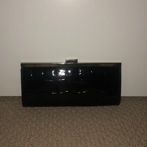 ✅ - Nine West clutch